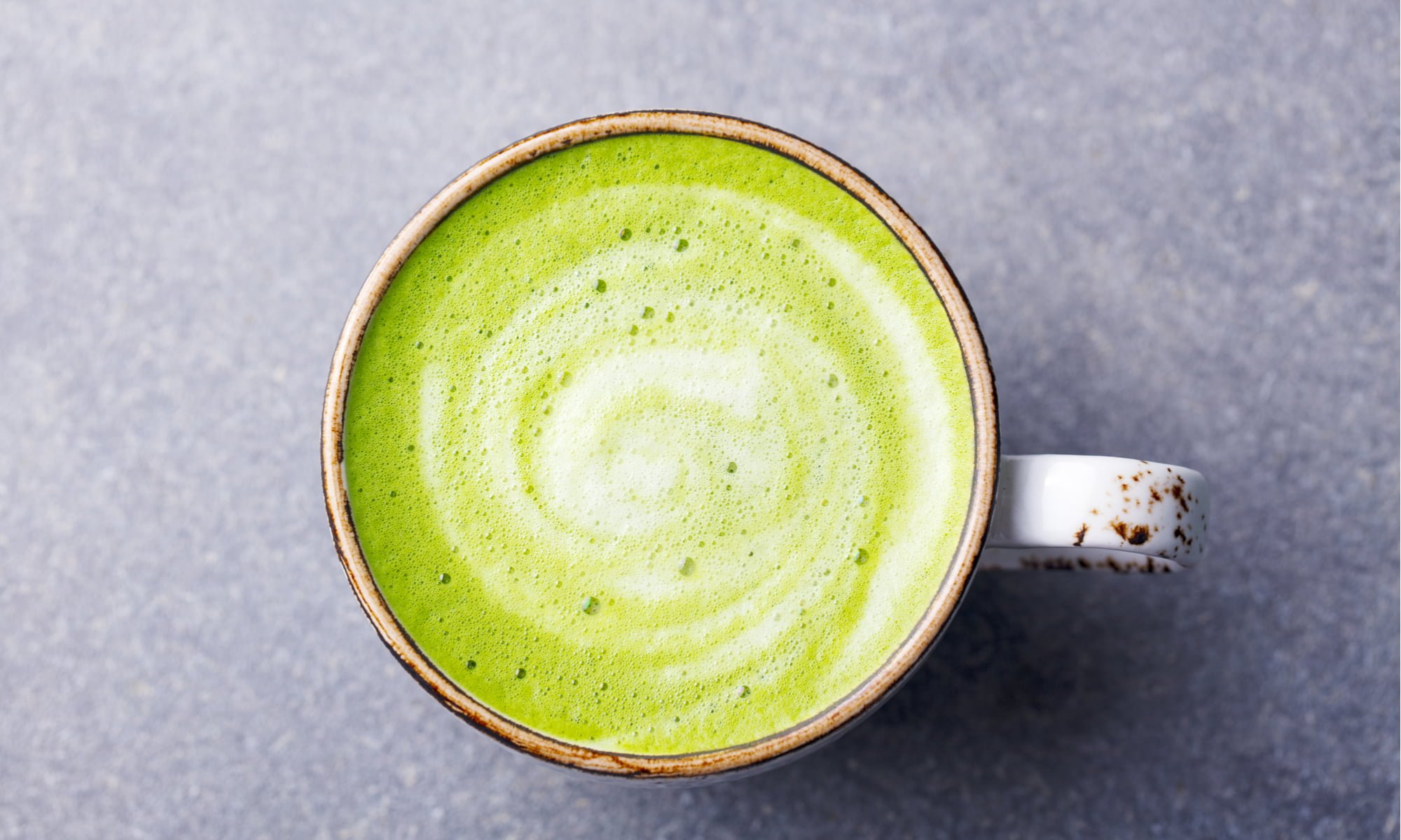 Matcha Powder Lattes: The Crash-Free Coffee Alternative