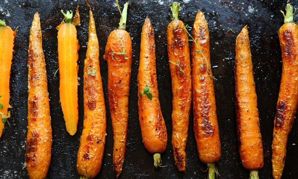 Easy Balsamic Roasted Carrots